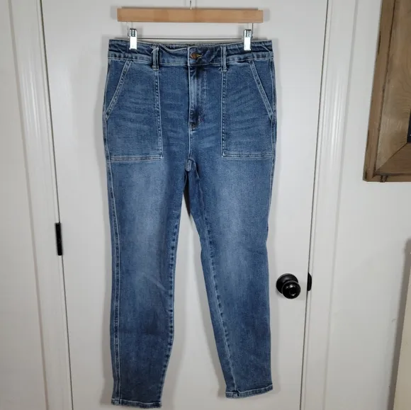 Judy Blue High Rise Deep Pocket Jogger Jeans Size 11/30