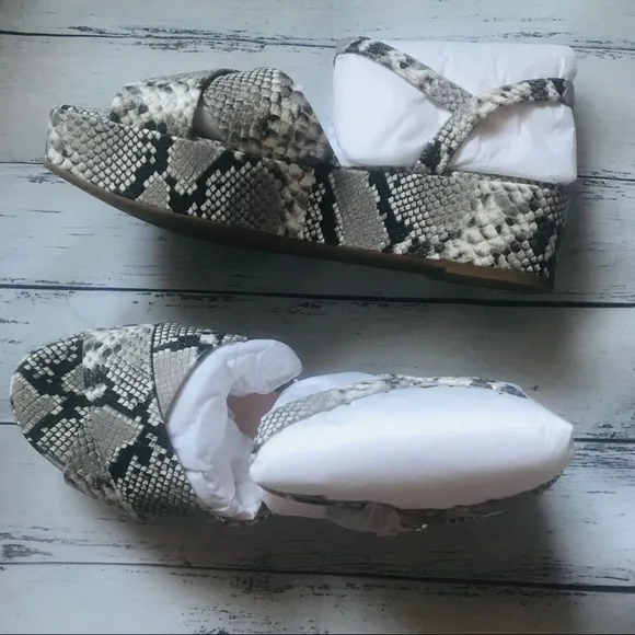 Kate Spade Bunton Leather Flatform Sandals Sz 8.5