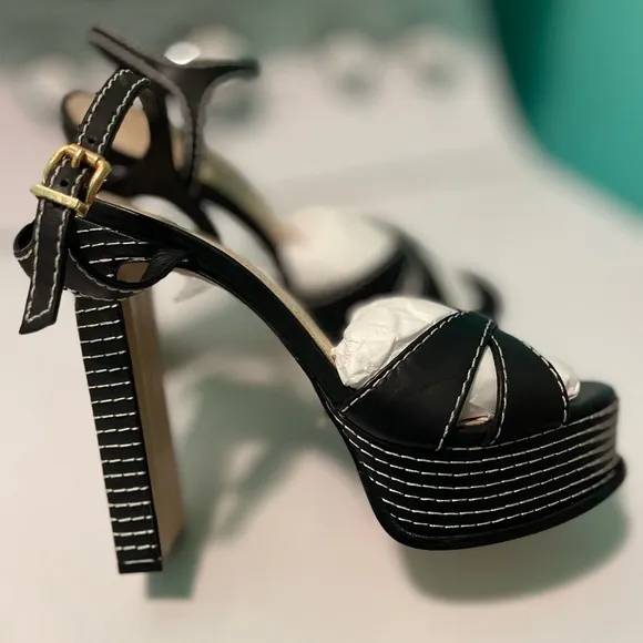 Keefa Ankle-Strap Leather Platform Sandals size 10B