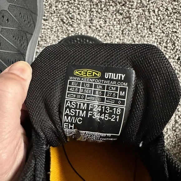 KEEN Utility Men's Low Height Sneaker Composite Toe Work Shoe, Size 9.5EE - New