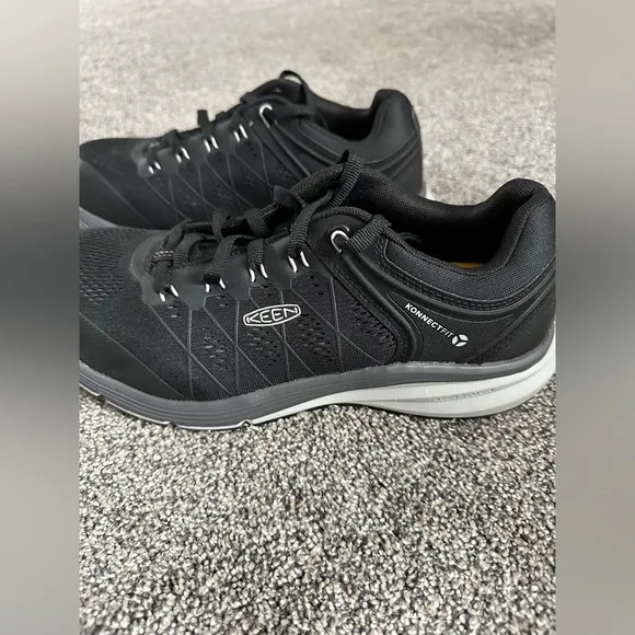 KEEN Utility Men's Low Height Sneaker Composite Toe Work Shoe, Size 9.5EE - New