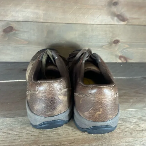 Keen utility Santa Fe Womens size 9.5 shoes brown leather steel toe work sneaker
