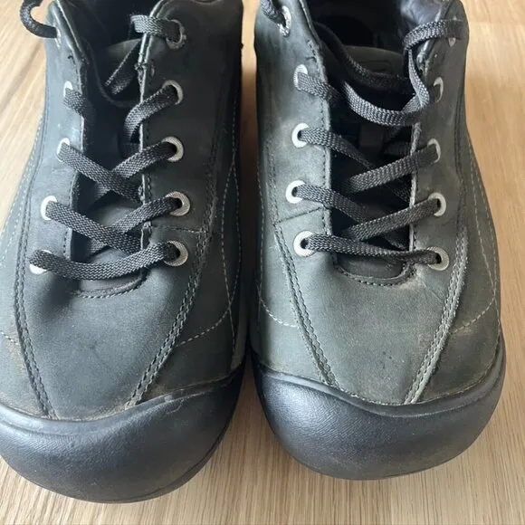 Keen Women's Toyah Shoes Size 10 Black Leather Trail Hiking Walking Sneakers