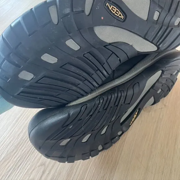 Keen Women's Toyah Shoes Size 10 Black Leather Trail Hiking Walking Sneakers