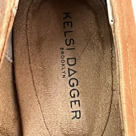 Kelsi Dagger Brooklyn Involve Loafer 9.5 Slip On Chunky Heel Studded Accent Tan