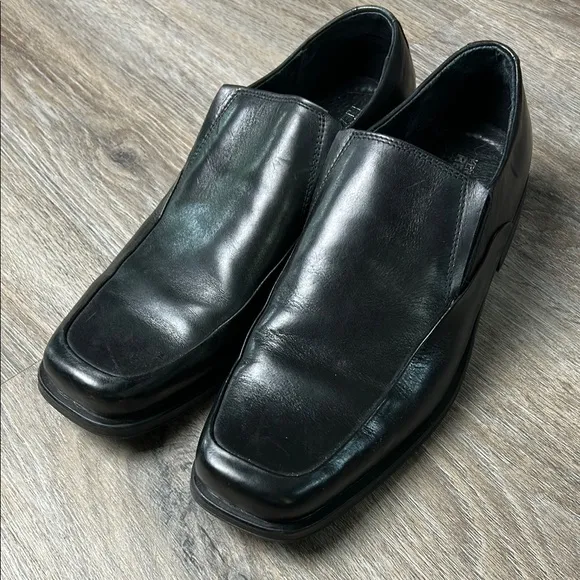 Kenneth Cole Reaction “Banker” Black Leather Loafers Size