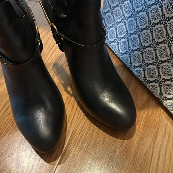KNEE HIGH BOOTS