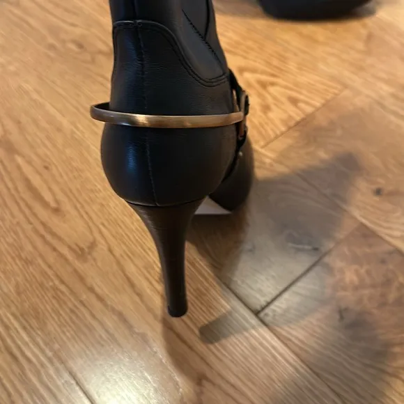 KNEE HIGH BOOTS