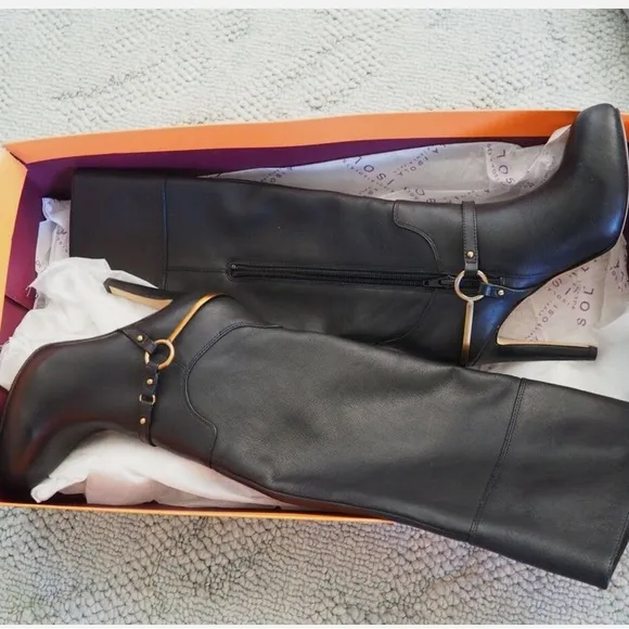 KNEE HIGH BOOTS