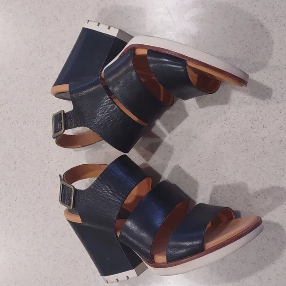 Kork Ease Genuine Leather Heeled Sandals Size 10 Medium EUC