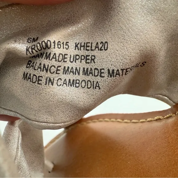 Kork-Ease Khela20 Silver Pink Metallic Flat Sandals with Twisted Strap
