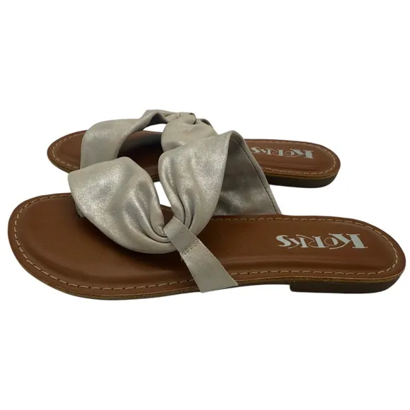 Kork-Ease Khela20 Silver Pink Metallic Flat Sandals with Twisted Strap