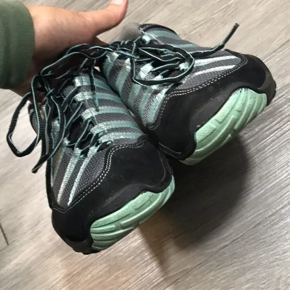 KURU CHICANE Trail Black Suede &amp; Mint Green  Sneakers size 9