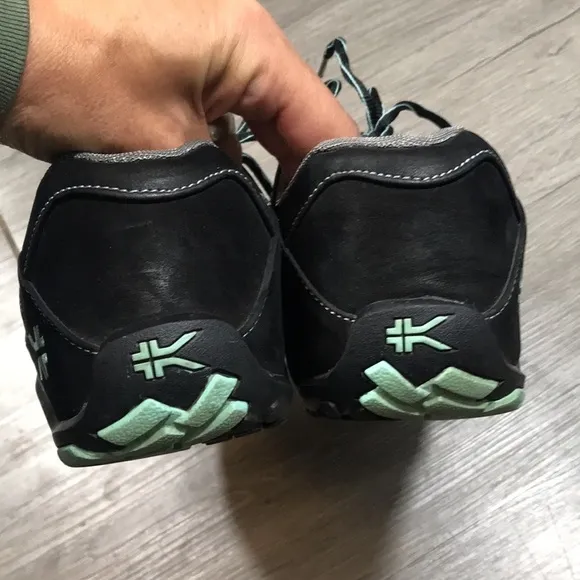 KURU CHICANE Trail Black Suede &amp; Mint Green  Sneakers size 9