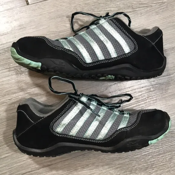 KURU CHICANE Trail Black Suede &amp; Mint Green  Sneakers size 9