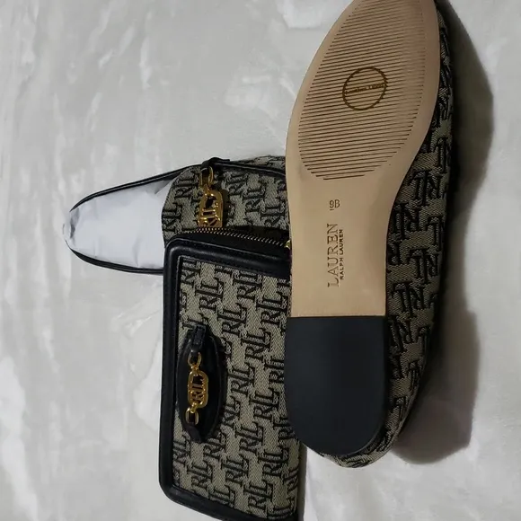 Lauren Ralph Lauren Averi Monogram Jacquard WALLET and LOAFERS. (SIZE 9)‎