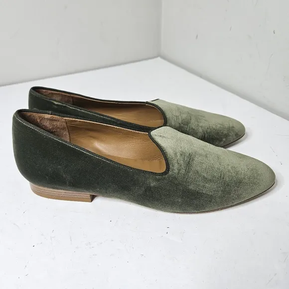 Le Monde Beryl Green Velvet Loafers Ballet Flats Leather Soles 41  US 11 Women's