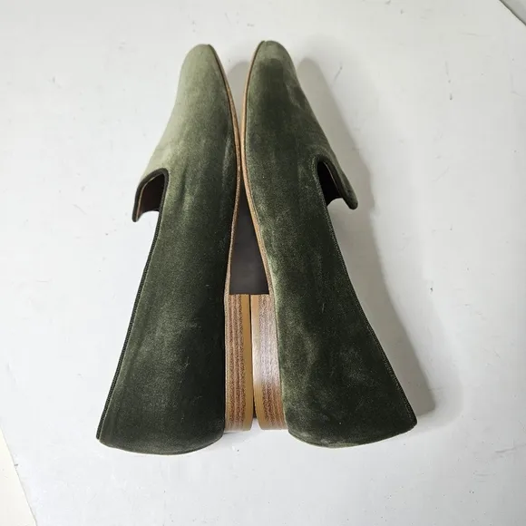Le Monde Beryl Green Velvet Loafers Ballet Flats Leather Soles 41  US 11 Women's