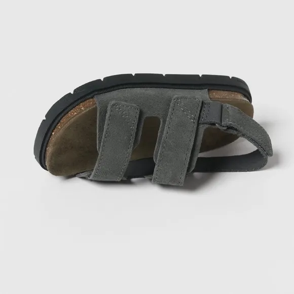 Leather sandals