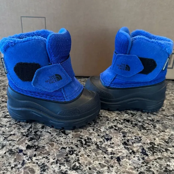✨LIKE NEW✨The North Face Toddler Alpenglow lI Boots Size 4