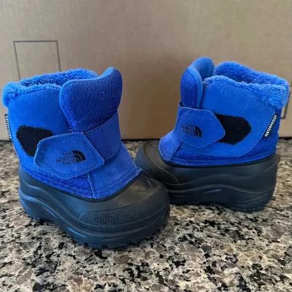 ✨LIKE NEW✨The North Face Toddler Alpenglow lI Boots Size 4