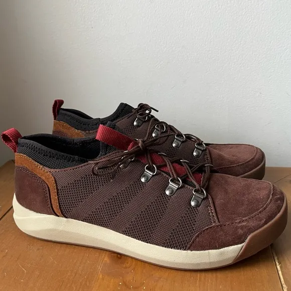 LL Bean Mens Brown Suede Vista Low Lace Up Hiker/Sneaker Shoes 9.5 Medium