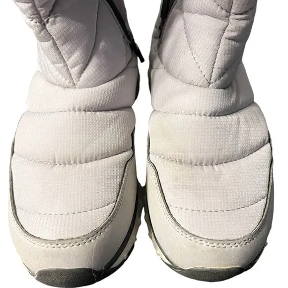 LL Bean Women's Snowfield Boots, Tall Insulated Sz 6 Gray