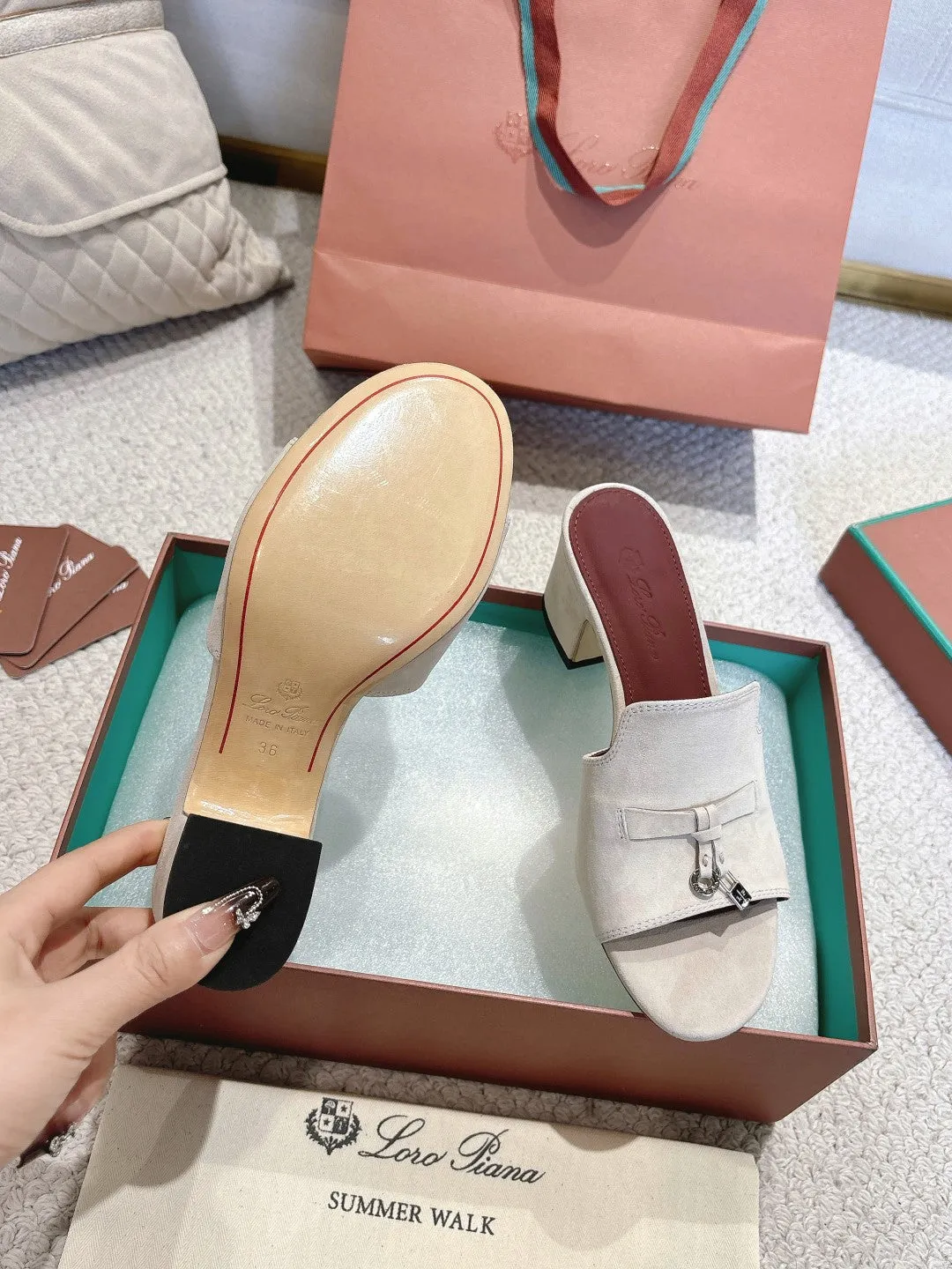 LP 25 Summer Charm Sandal 55 Cream Suede