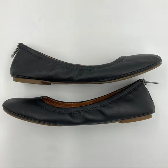 Lucky Brand EUC Eikia Black Leather Ballet Flats Zip Back Size 9M / 40