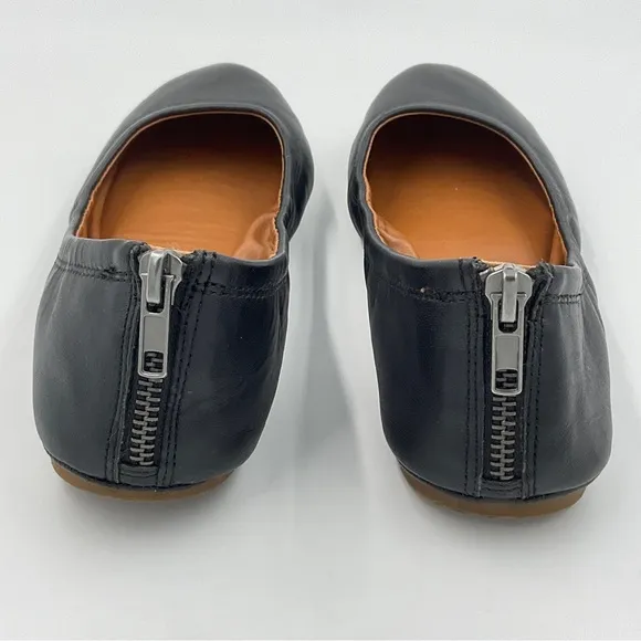 Lucky Brand EUC Eikia Black Leather Ballet Flats Zip Back Size 9M / 40