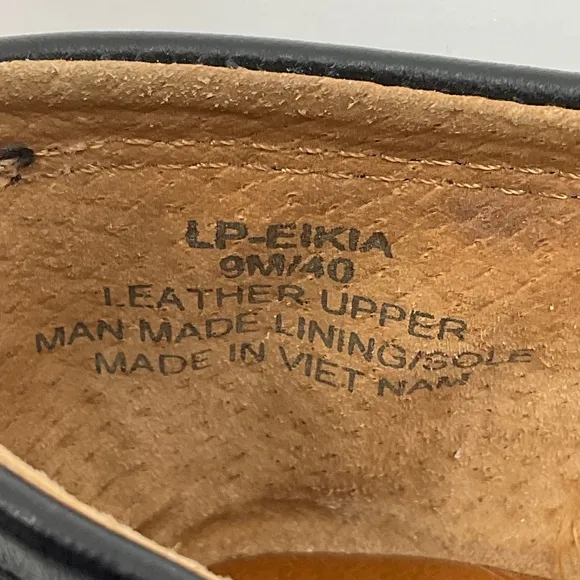 Lucky Brand EUC Eikia Black Leather Ballet Flats Zip Back Size 9M / 40