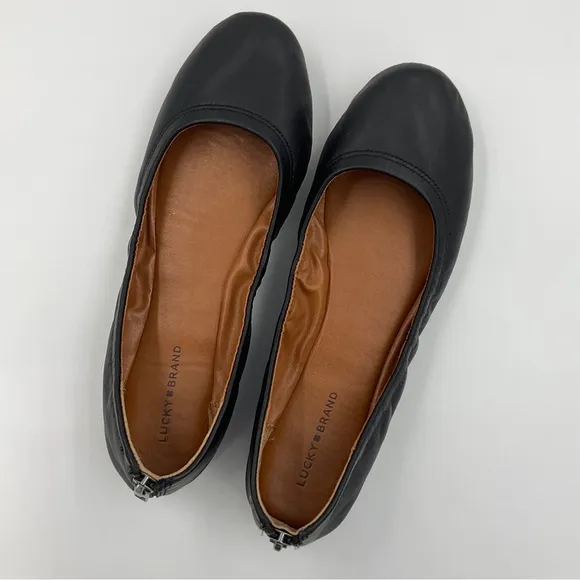 Lucky Brand EUC Eikia Black Leather Ballet Flats Zip Back Size 9M / 40