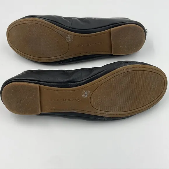 Lucky Brand EUC Eikia Black Leather Ballet Flats Zip Back Size 9M / 40