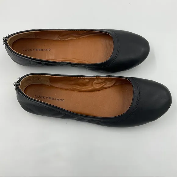 Lucky Brand EUC Eikia Black Leather Ballet Flats Zip Back Size 9M / 40