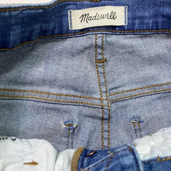 Madewell - Cali Demi-Boot Jeans Button-Front Edition