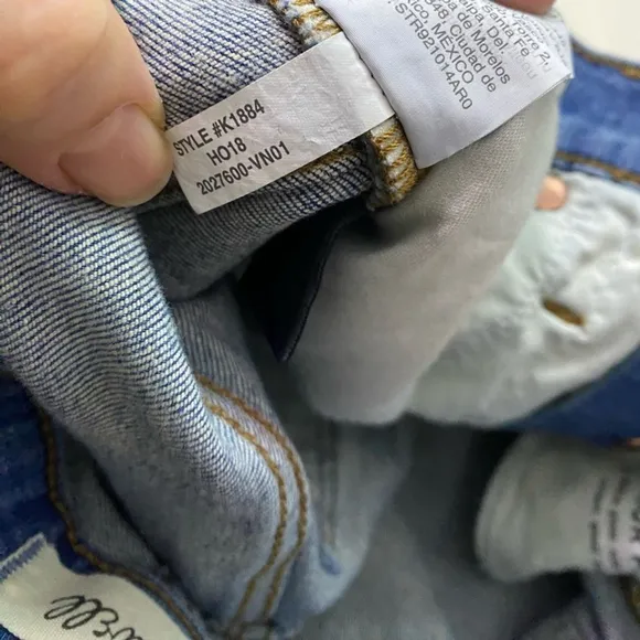 Madewell - Cali Demi-Boot Jeans Button-Front Edition