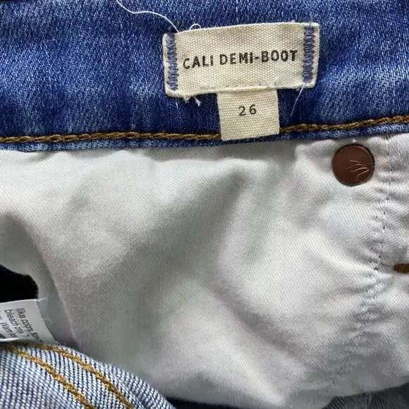 Madewell - Cali Demi-Boot Jeans Button-Front Edition