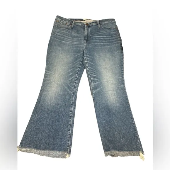 Madewell Cali Demi-Boot Jeans: Destructed-Hem Edition Size 34