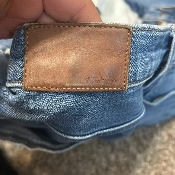 Madewell Cali Demi-Boot Jeans: Destructed-Hem Edition Size 34