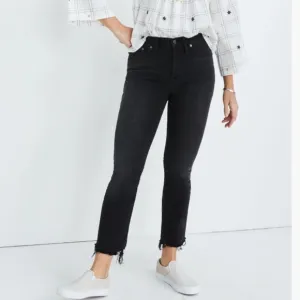 Madewell Cali Demi-Boot Jeans in Berkeley Black: Chewed-Hem Edition Size 28T EUC