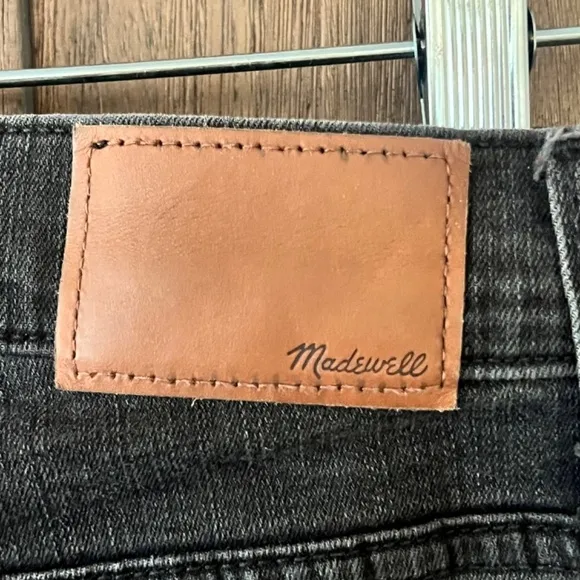 Madewell Cali Demi-Boot Jeans in Berkeley Black: Chewed-Hem Edition Size 28T EUC