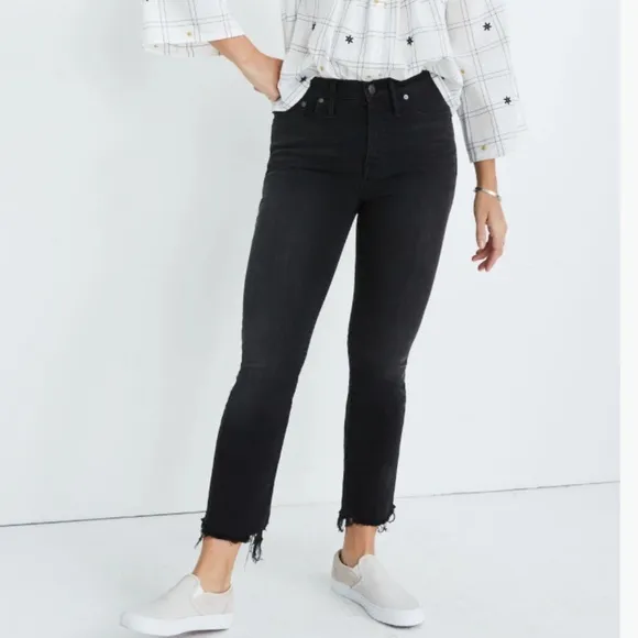 Madewell Cali Demi-Boot Jeans in Berkeley Black: Chewed-Hem Edition Size 28T EUC