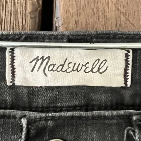 Madewell Cali Demi-Boot Jeans in Berkeley Black: Chewed-Hem Edition Size 28T EUC