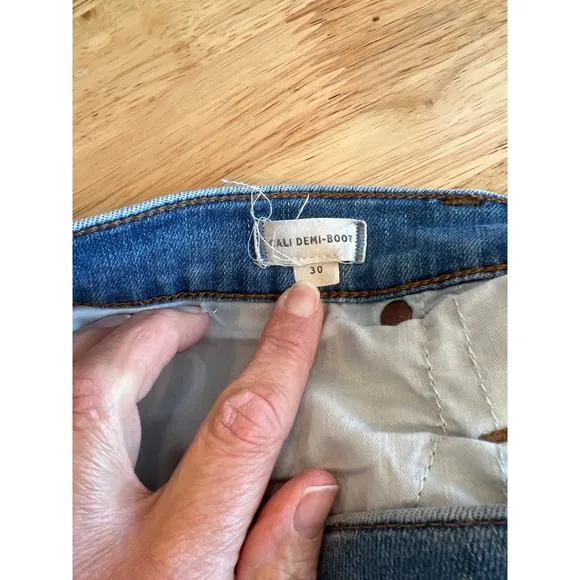 Madewell Cali Demi-Boot Jeans in Bess Wash: Button-Front Edition Women's 30