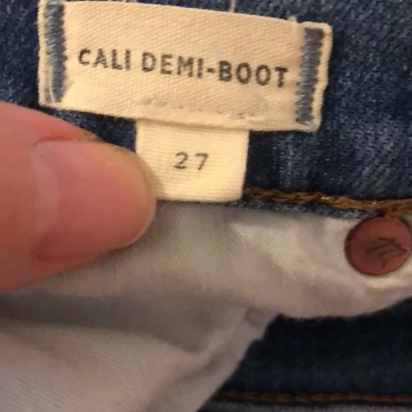 MADEWELL Cali Demi-Boot Jeans in Bess Wash: Button-Front Edition