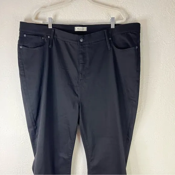 Madewell Cali Demi-Boot Jeans in Black Frost: TENCEL Denim Edition