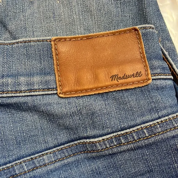 Madewell Cali Demi-Boot Jeans in Bronson Wash Button-Front Edition 26