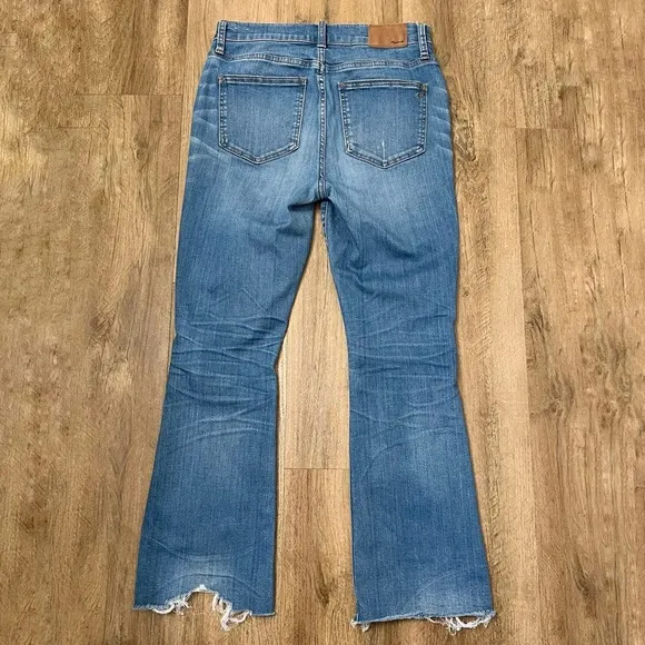 Madewell Cali Demi-Boot Jeans in Bronson Wash: Button-Front Edition