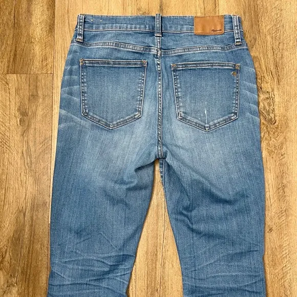 Madewell Cali Demi-Boot Jeans in Bronson Wash: Button-Front Edition