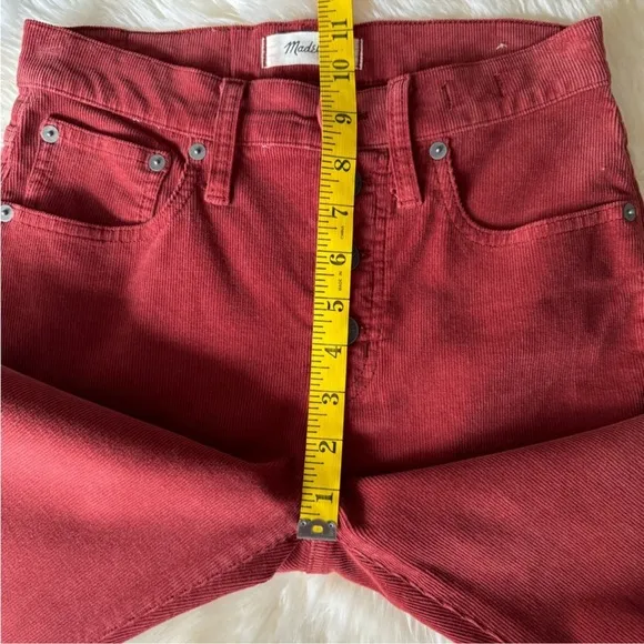 Madewell Cali Demi-Boot Jeans in Corduroy:Button-Front Edition Size 25